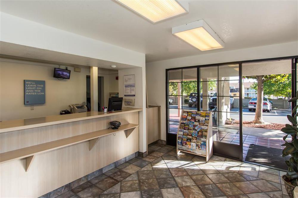 Motel 6-Redding, Ca - South Interieur foto