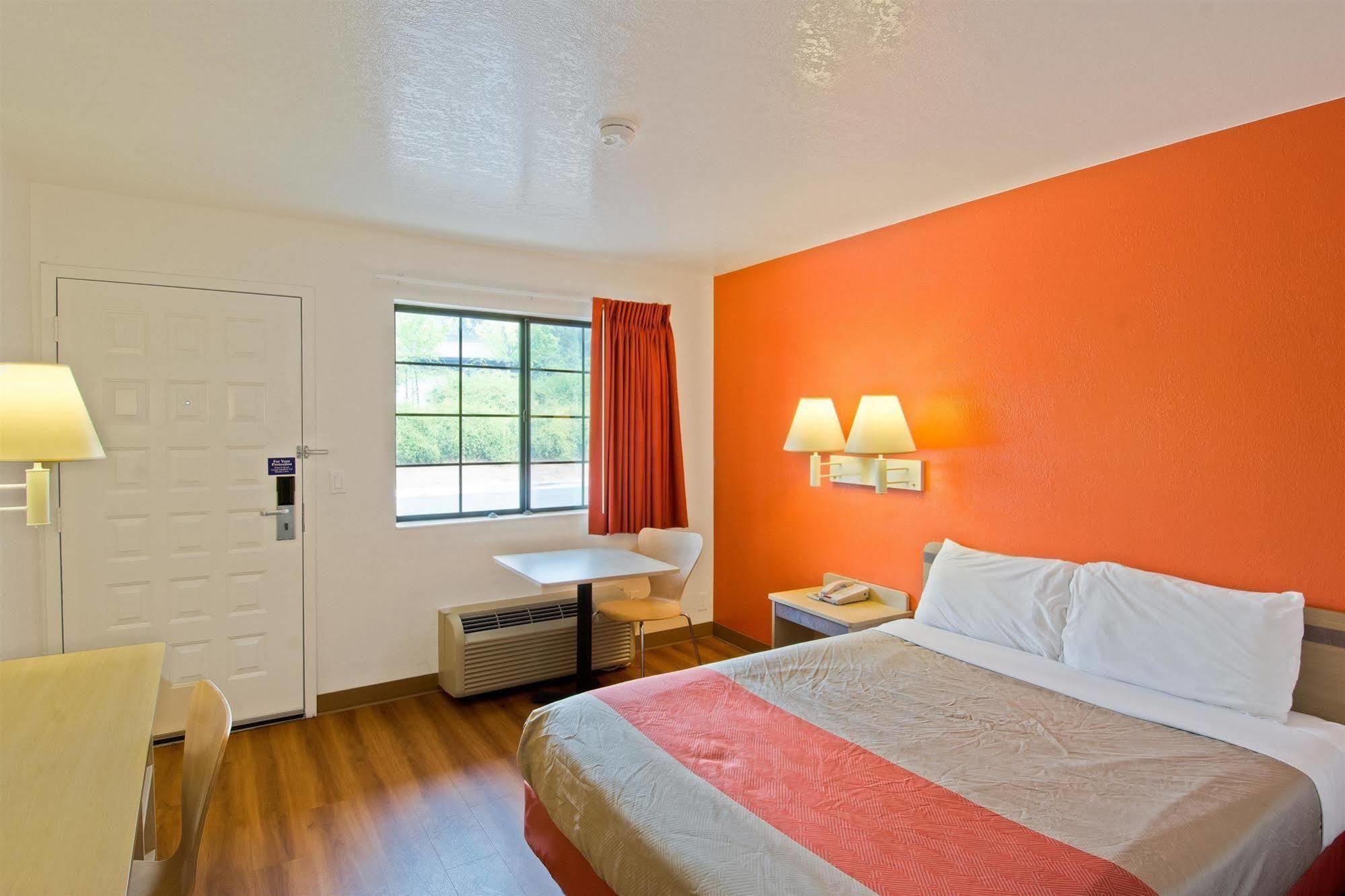 Motel 6-Redding, Ca - South Buitenkant foto