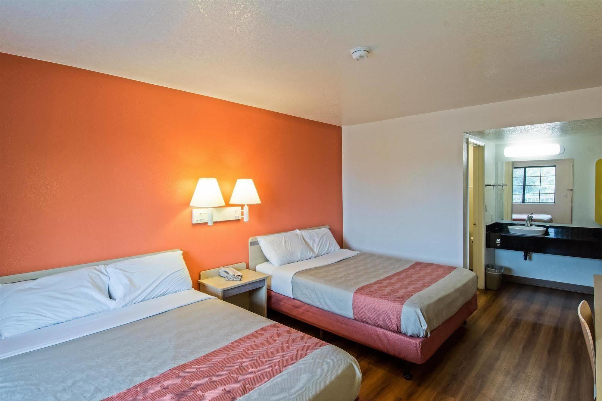 Motel 6-Redding, Ca - South Buitenkant foto