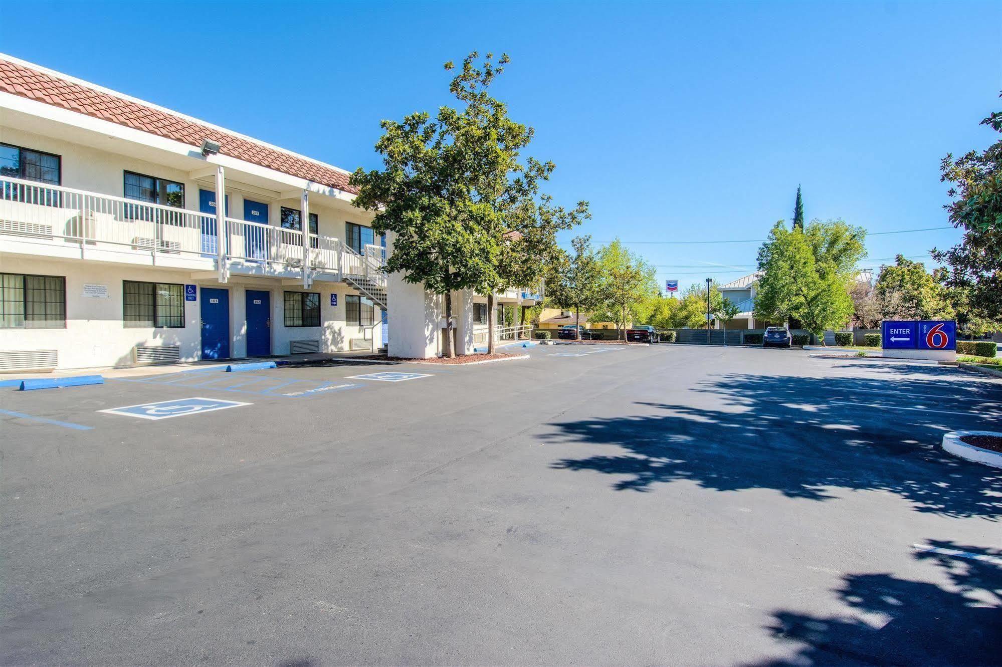 Motel 6-Redding, Ca - South Buitenkant foto