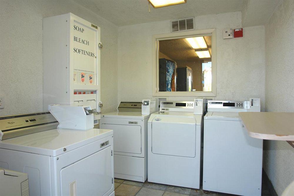 Motel 6-Redding, Ca - South Buitenkant foto